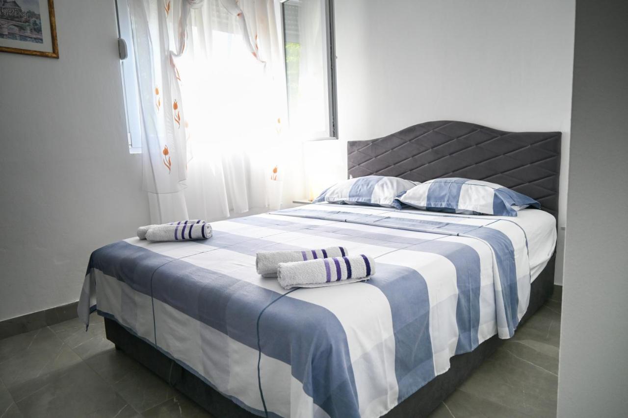 Duricic Apartmani Budva Exteriör bild